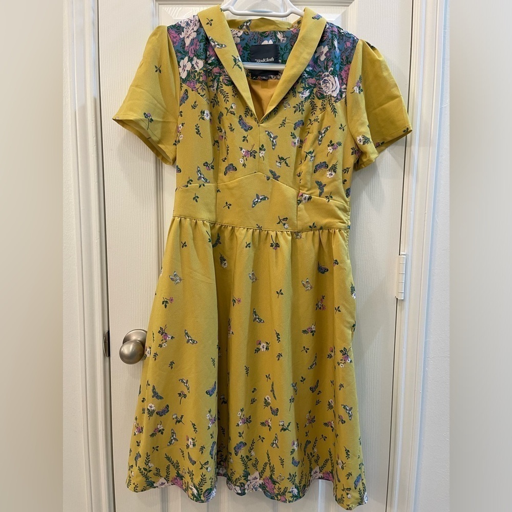 ModCloth Womens Yellow Lively Identity Lined Floral Butterfly Dress with Pockets